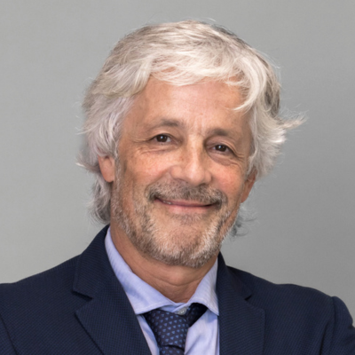 José M.ª de la Torre Hernández